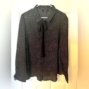 Forever 21 Plus Size 3X Buttoned Polka-Dot Top with removable front tie.